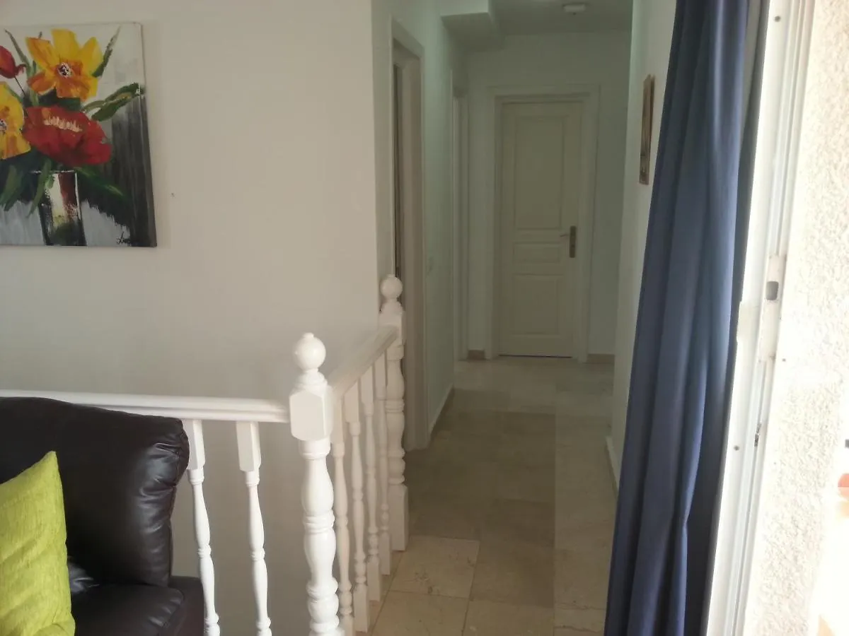 Lovely 2 Bedroom Holiday Apartment In Central קלטה דה פוסטה